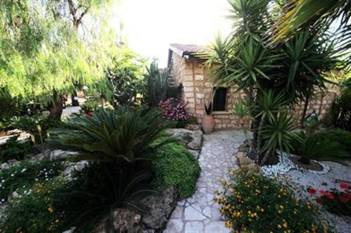 фото отеля Masseria Pisciani Hotel Torchiarolo