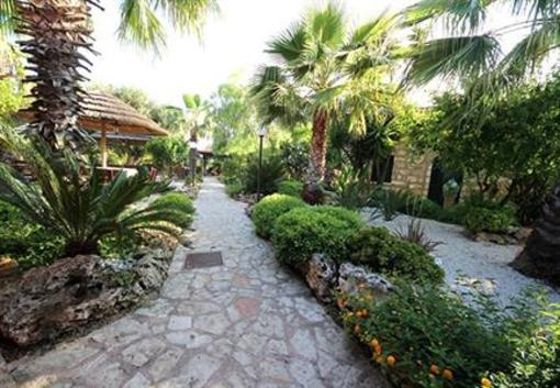 фото отеля Masseria Pisciani Hotel Torchiarolo