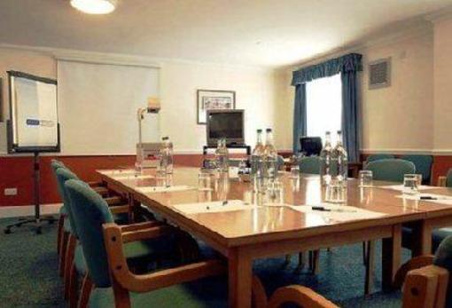 фото отеля Travelodge Hotel Nottingham Airport Derby