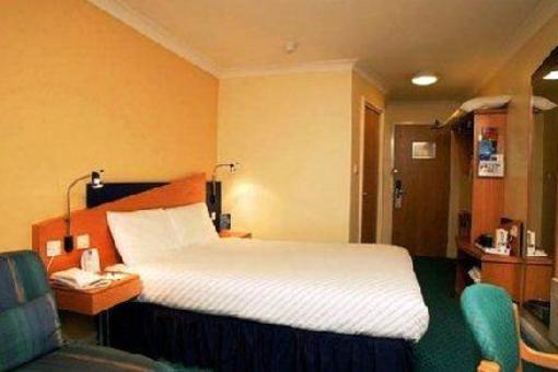 фото отеля Travelodge Hotel Nottingham Airport Derby