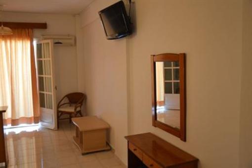 фото отеля Philippos Hotel Kassiopi