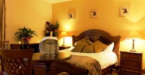 фото отеля The Horse and Hound Inn Hotel Ballinaboola