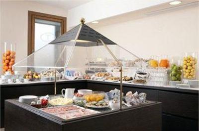 фото отеля Titian Inn Treviso Airport Silea