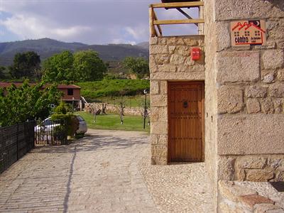 фото отеля Casa Rural Hotel Ropino Candeleda