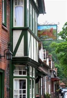 фото отеля The Stag & Huntsman at Hambleden