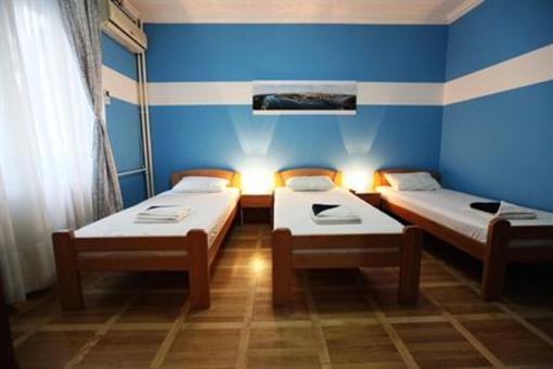 фото отеля Hostel Captain Belgrade