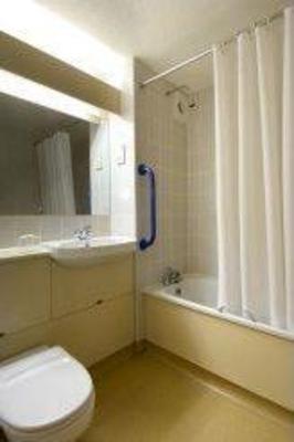 фото отеля Travelodge Haydock St. Helens