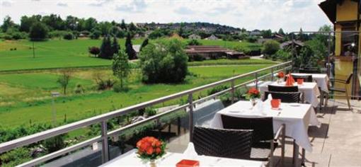 фото отеля Hotel Wo der Hahn Kraht