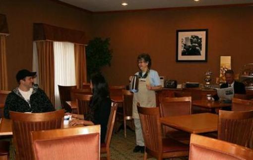 фото отеля Hampton Inn Medford