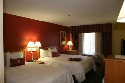 фото отеля Hampton Inn Medford