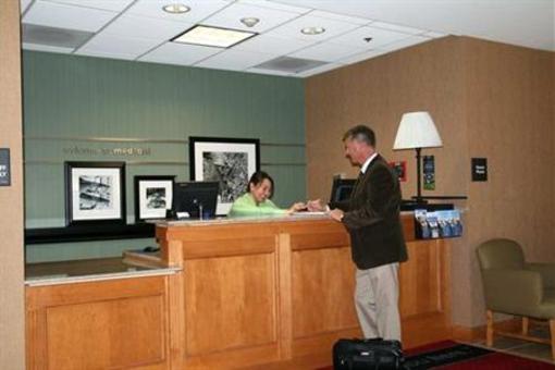 фото отеля Hampton Inn Medford