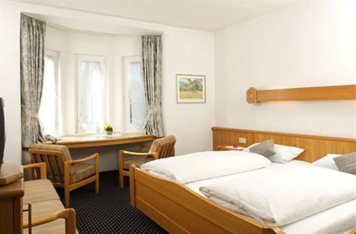фото отеля Hotel-Gasthof Bayerischer Hof