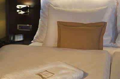 фото отеля Hotel Danubia Gate Bratislava