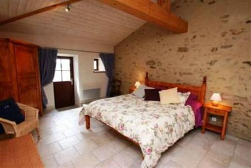 фото отеля Domaine du Revetison Chambres d'Hotes Chantonnay
