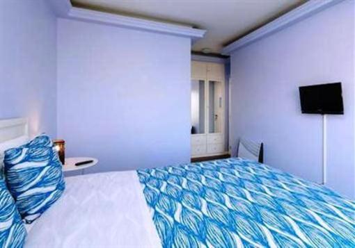 фото отеля Into the Blue Hostel