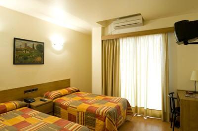 фото отеля Hotel Esplugues de Llobregat