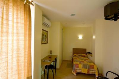 фото отеля Hotel Esplugues de Llobregat