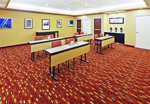 фото отеля Courtyard by Marriott Lubbock
