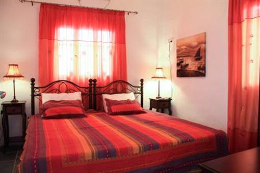 фото отеля Akrogiali Pension Platys Gialos (Sifnos)