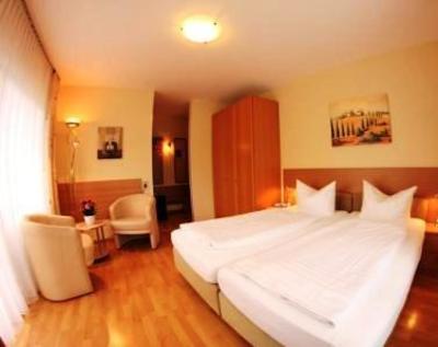 фото отеля Hotel Schmid