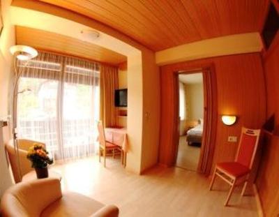 фото отеля Hotel Schmid