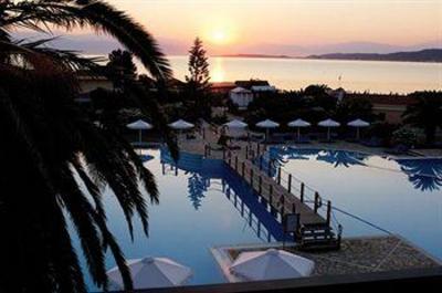 фото отеля Mitsis Roda Beach Resort and Spa