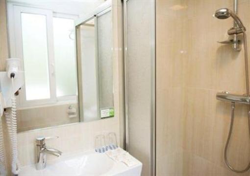 фото отеля Hostal Rocamar