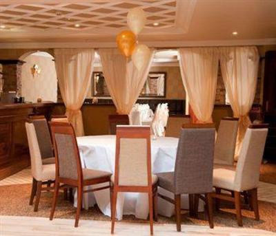 фото отеля Clanard Court Hotel