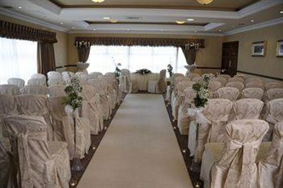 фото отеля Clanard Court Hotel