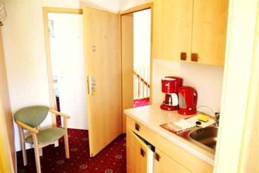 фото отеля Pension Am Petridamm Rostock