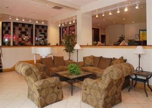 фото отеля Comfort Suites at Sabino Canyon
