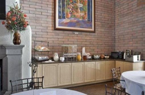 фото отеля Comfort Suites at Sabino Canyon