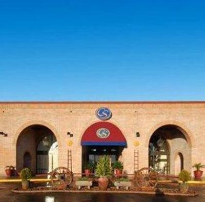 фото отеля Comfort Suites at Sabino Canyon