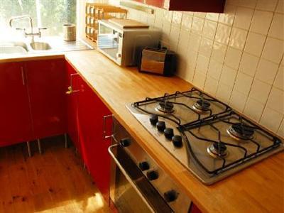 фото отеля Shore Breaks Apartment Poets Corner Brighton & Hove