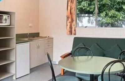фото отеля Nelson City Holiday Park and Motels