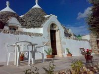 Trullo Del Melograno Bed and Breakfast Castellana Grotte