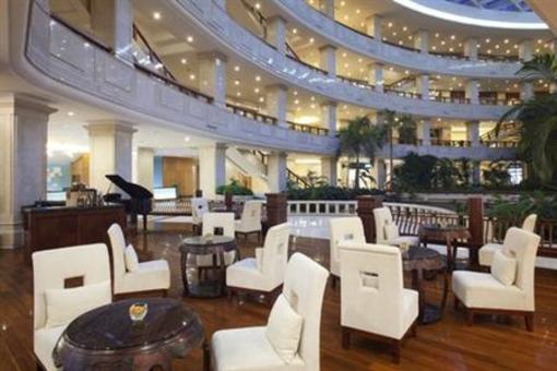 фото отеля Crowne Plaza Hotel Zhanjiang