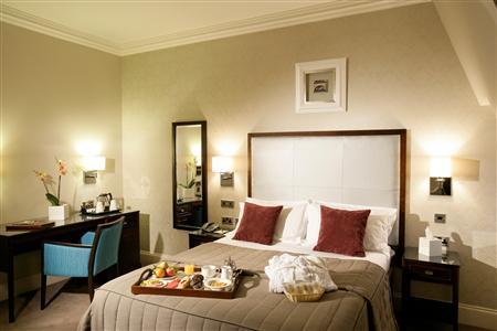 фото отеля Edinburgh City Hotel
