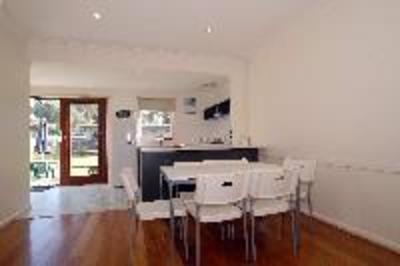 фото отеля Beach Holiday Apartments