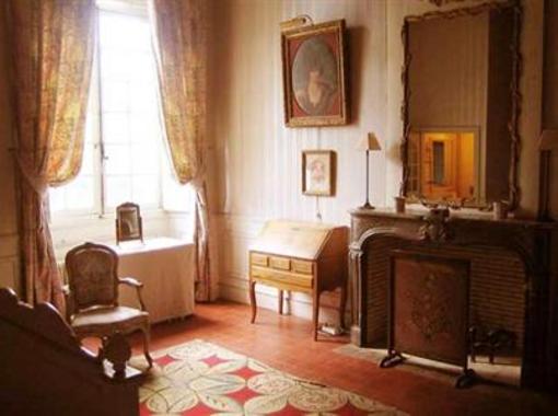 фото отеля Chateau De Saint-Loup-Lamaire