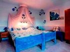 фото отеля Ffaulty Towers Guesthouse