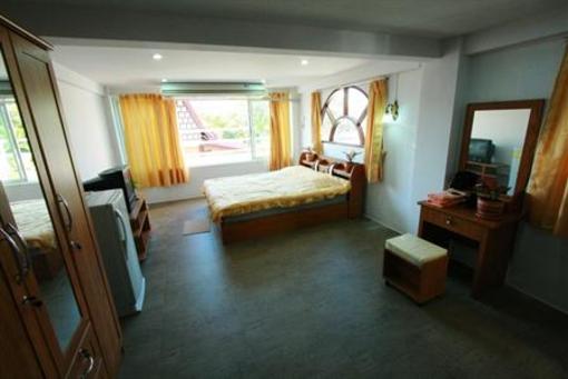 фото отеля Pimpimarn Beach Hotel
