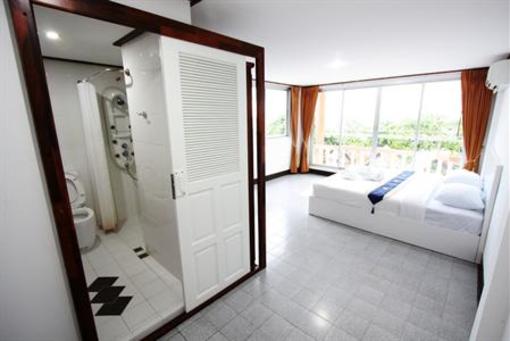 фото отеля Pimpimarn Beach Hotel