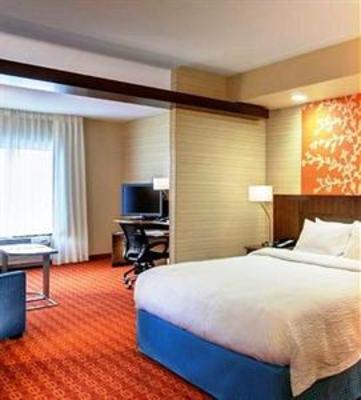 фото отеля Fairfield Inn & Suites Hutchinson