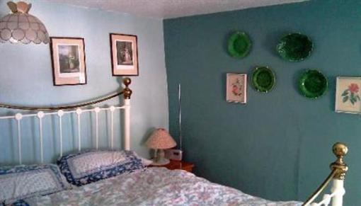 фото отеля Lewis's Bed and Breakfast