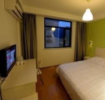 фото отеля ACG Life Theme Hotel Hangzhou Yunhe Square