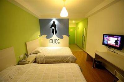фото отеля ACG Life Theme Hotel Hangzhou Yunhe Square