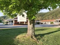 Ovens Valley Motor Inn