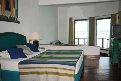 фото отеля Velidhu Island Resort