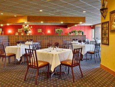 фото отеля Quality Inn Conference Center Logansport